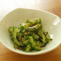 まゆみ母ちゃん's cooksnap of when they made ゴーヤの塩昆布和え.