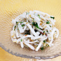 chirochan☆'s cooksnap of when they made 簡単爽やか☆大根の梅和え！.