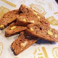 りきりきちゃん's cooksnap of when they made 軽い食感♪うちのビスコッティ.
