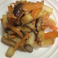 ちびはち公's cooksnap of when they made 練り物と人参のきんぴら.