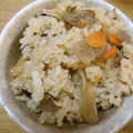 ゆいこ２１００'s cooksnap of when they made 簡単！きのこの五目炊き込みご飯.