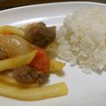 kokemomo60's cooksnap of when they made ジャガイモと安い牛肉で ロモサルタード.