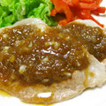 ともこキッチン's cooksnap of when they made 簡単！豚ステーキの玉ねぎソースがけ♪.