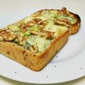 しじみごはん's cooksnap of when they made ブルーチーズで☆リッチなトースト.