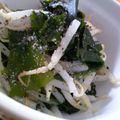 ユーロン's cooksnap of when they made もやしとわかめのシンプルナムル.