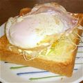 Mirey's cooksnap of when they made ボリュームＵＰ！目玉焼きトースト★②.