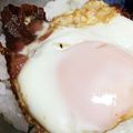 マキノん's cooksnap of when they made こだわりの♪ベーコンエッグ丼.