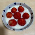ももゆみ1230's cooksnap of when they made いちごと低脂肪ヨーグルト☆ケーキ風.