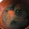 runny13's cooksnap of when they made 人参わかめの味噌汁.