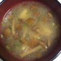 らんち☆'s cooksnap of when they made 豆腐となめこのみそ汁.
