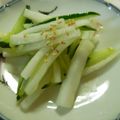 大魔女's cooksnap of when they made あと一品に☆きゅうりと大根の梅こぶ茶和え.