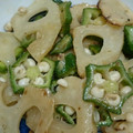 きょんこ87's cooksnap of when they made オクラとれんこんのバターしょう油炒め.