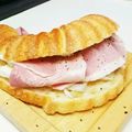 しじみごはん's cooksnap of when they made ももハム&ブリ—チーズのサンド♪^艸^.