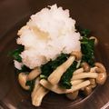 aqua0303's cooksnap of when they made モロヘイヤとしめじのみぞれポン酢.