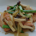 marudora's cooksnap of when they made 簡単！作りおきにも♫鮭の和風マリネ.