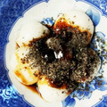 あい殿's cooksnap of when they made 黒ゴマと白玉団子の簡単デザート.