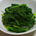 ねこりん222's cooksnap of when they made ほうれん草と（味付き）めかぶの和え物.