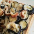 ハチ8コロ8's cooksnap of when they made 茄子味噌のチーズ☆トースト.