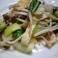 TsubasaC's cooksnap of when they made ♪チンゲン菜ともやしのめんつゆ炒め♪.