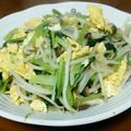 ぴょん吉Cafe's cooksnap of when they made 卵入り☆さっぱり塩野菜炒め.