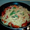 はずかしむでぃん's cooksnap of when they made パスタ屋直伝★簡単トマトとバジルのパスタ.