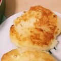 ゆきにゃんこ。's cooksnap of when they made クリームチーズinじゃがいもイモモチ☆.