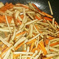 ともかずみみ's cooksnap of when they made 簡単♪ごぼうと人参のナムル★お弁当ＯＫ！.