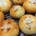 takabon's cooksnap of when they made ★くるみパン～クリームチーズｉｎ～★.