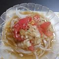 なおつん0802's cooksnap of when they made トマトと玉ねぎのオリーブオイルサラダ.