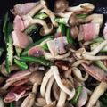 DHA's cooksnap of when they made オクラとシメジのベーコン炒め.