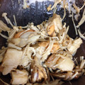 港UV's cooksnap of when they made 美味しい！えのきとホタテのバター醤油炒め.