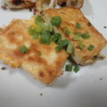 堕天使M's cooksnap of when they made あと一品☆卵と豆腐のごま油焼き.