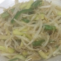 ぷーとんR's cooksnap of when they made もやしときゅうりのナムル.