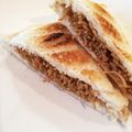 ひろむず's cooksnap of when they made 裏技簡単ホットサンド～in焼きそば.
