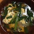 snow012's cooksnap of when they made ニラと新たまねぎの卵スープ.