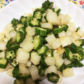 クック7SQR05☆'s cooksnap of when they made 簡単！山芋とオクラの炒め物.