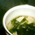 ume☆★'s cooksnap of when they made わかめとかまぼこのスープ＊.
