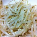 irisbird's cooksnap of when they made 簡単美味♪レンジで1分！モヤシナムル.