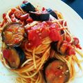 yaccyaccy's cooksnap of when they made トマトとナスのパスタ.
