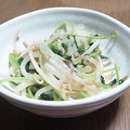 Grifola's cooksnap of when they made もやしと豆苗の中華炒め☆ビーガン.