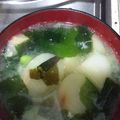mikaosaki's cooksnap of when they made 夏に✿枝豆とわかめのお味噌汁.
