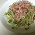 ＃もこ's cooksnap of when they made 新玉ねぎ　かいわれ　もやしの　簡単サラダ.