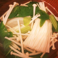 SASAぴー's cooksnap of when they made 簡単 小松菜 えのき 油揚げの お吸い物.