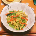 クックUWPZJF☆'s cooksnap of when they made 小松菜＊きのこと焼豚の中華味炒め♪.