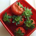愛うらら's cooksnap of when they made おもてなしの苺☆食べやすくお出しする方法.