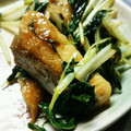 airitkd's cooksnap of when they made サーモンと水菜のオイスター炒め.