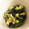 のらむーちょ's cooksnap of when they made 簡単♡アボカドとジャバン海苔の麺つゆあえ.