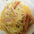クックBWMSHG☆'s cooksnap of when they made もやしとウインナーのキムチーズ.
