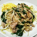 nanahouse1's cooksnap of when they made ほうれん草と豚ひき肉の焼きそば.
