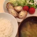 アコレモネード's cooksnap of when they made チーズちくわの豚肉巻きカレー風味.